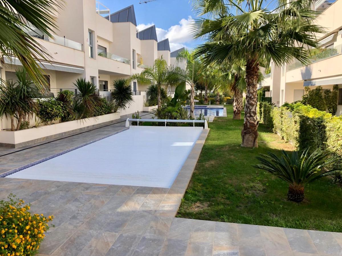 Villa Amalia 54 Torrevieja Exterior photo